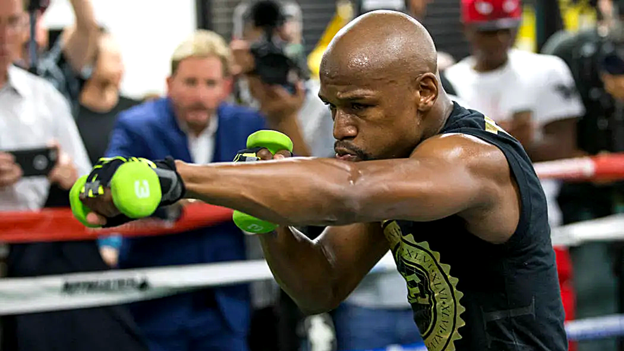 O boxe sombra (shadow boxing) é um método de treinamento de boxe